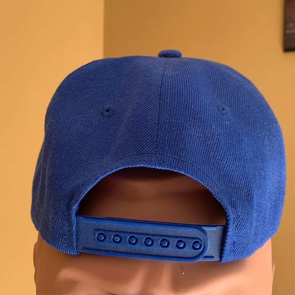Superman hat - Picture 2 of 3